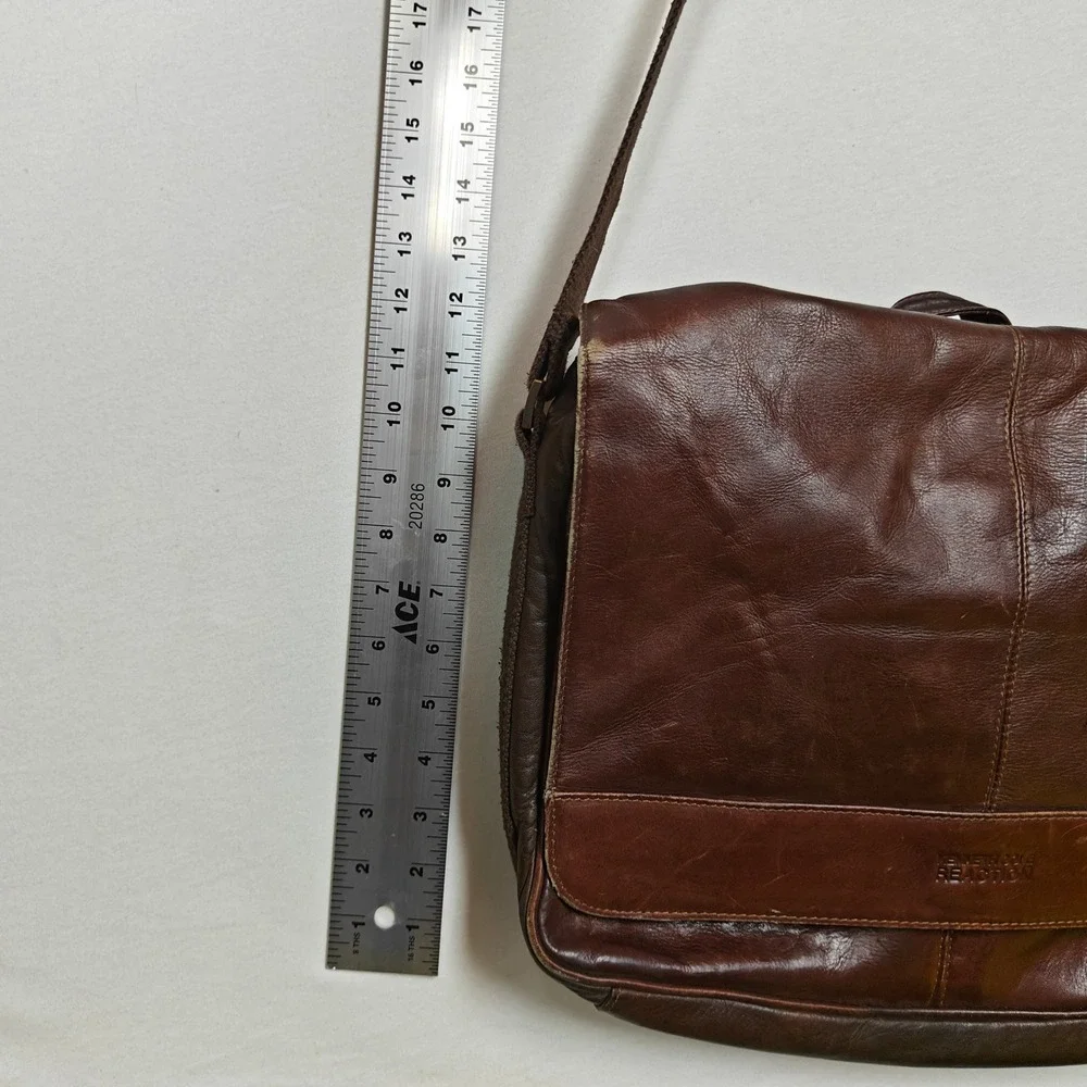 Kenneth Cole Reaction Brown Leather Messenger Bag Crossbody Laptop Briefcase